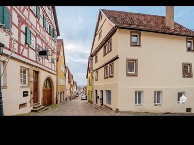 Mehrfamilienhaus