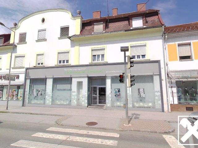 Mehrheitsanteile Zinshaus Plus Grundstück im Zentrum