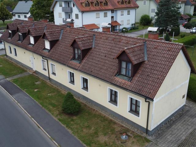 MEHRPARTEIENHAUS MIT ENTWICKLUNGSPOTENZIAL Provisionsfrei