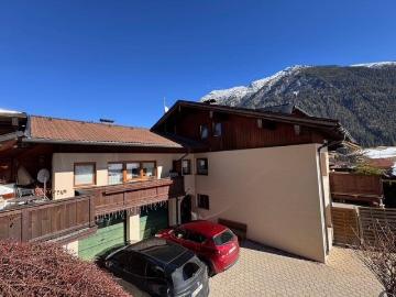 Haus zum Verkauf in 6215 - Garten, Balkon