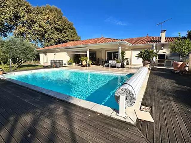 Meilhan 40400 Achat / Vente maison 7 pièces t7 piscine terrasse