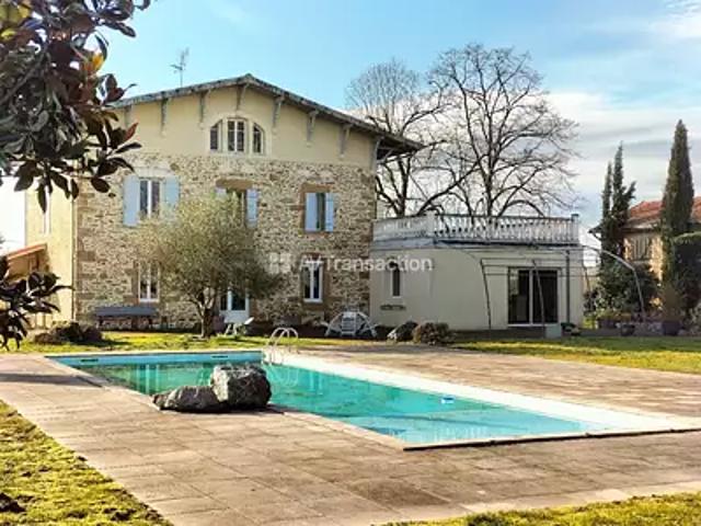 Meilhan 40400 Achat / Vente maison 9 pièces t9 piscine