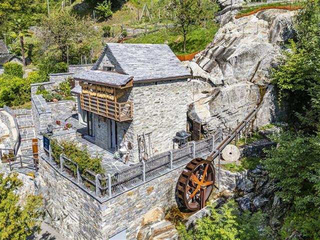 Meisterwerk des Rustico im James Bond Tal