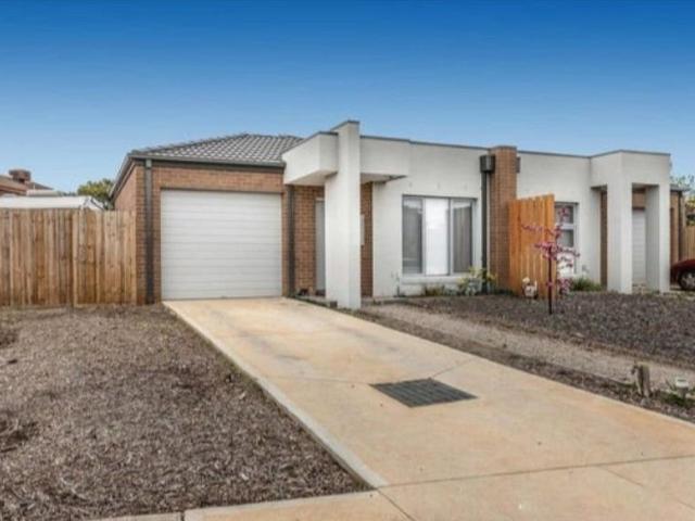 Melton South Unit: 3 Bdrm, Outdoor Entertaining, $580K $630K