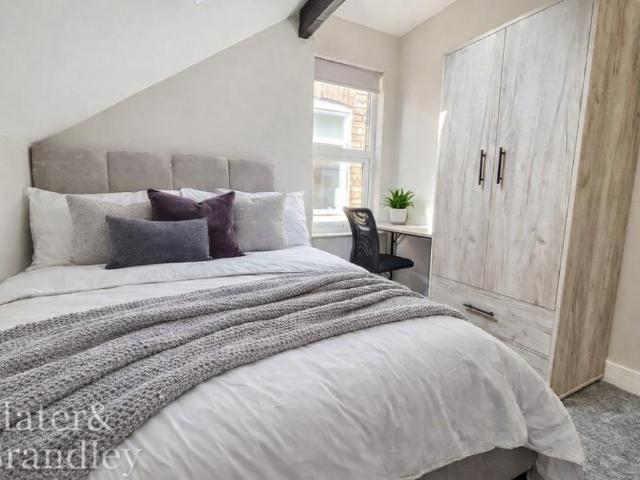 Melton Road, West Bridgford. 1 bed terraced house to rent £595 pcm £137 pw
