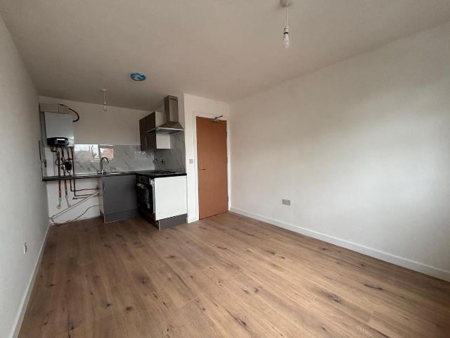 Melton Road, Leicester LE4, 2 bed flat to rent, £850 pcm | PrimeLocation