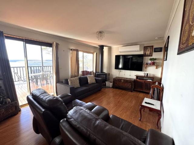 'Melview' Boomer Bay