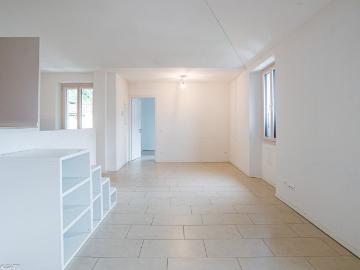 MELANO – 3.5 LOCALI RISTRUTTURATO CON COMFORT MODERNI