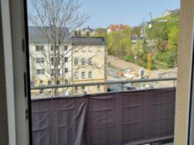 Melanchthonstr. 7, Wohnung 18~~~ großer Balkon, Tageslichtbad mit Wanne und Dusche, Gäste WC, offene Küche, Keller, Abstellfläche im Dachboden