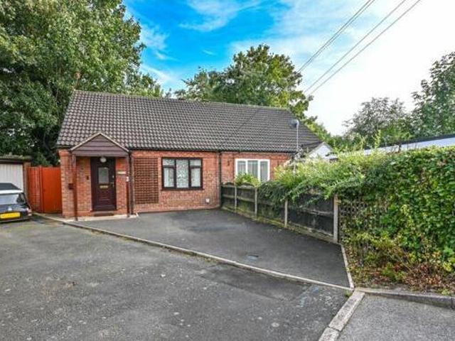 Melbourne Close, Bromsgrove, 2 Bedroom Bungalow