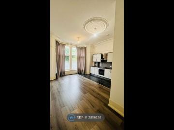 Melbourne House, Leicester LE2, Studio to rent, £750 pcm | PrimeLocation