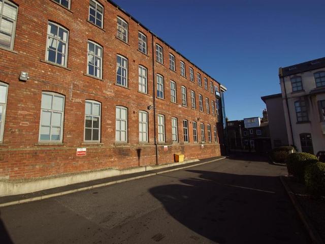 Melbourne Street, Morley, Leeds 2 bed duplex to rent £895 pcm £207 pw