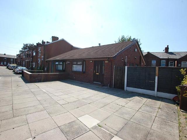 Melbourne Street South, Greater. 2 bed bungalow to rent £1,095 pcm £253 pw