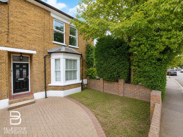 Melbourne Road, Wallington SM6, 2 bed flat to rent, £1,775 pcm | PrimeLocation