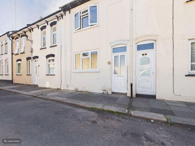 Melbourne Road, Chatham, Kent ME4, 3 bed terraced house to rent, £1,500 pcm | PrimeLocation