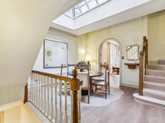 Melbury Road, Holland Park, London 5 bed terraced house to rent £36,400 pcm £8,400 pw