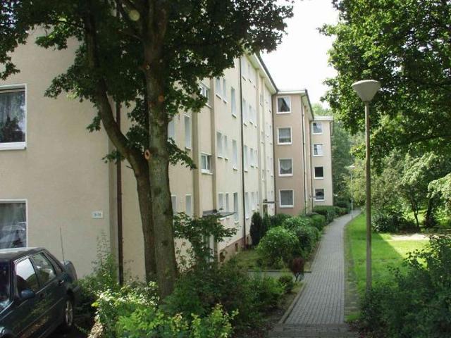 Melden Sie sich jetzt! 3 Zimmer mit Duschbad und Balkon am Mirker Hain