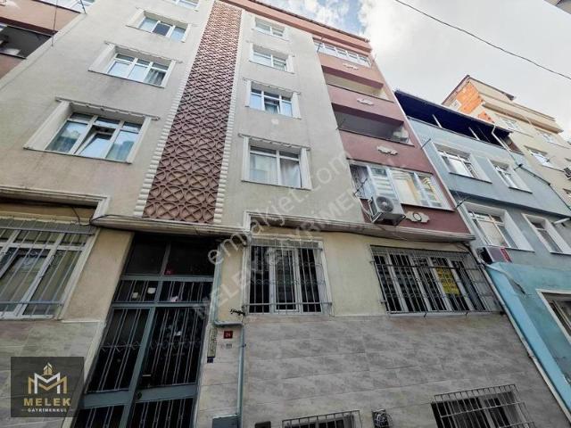 Melek Emlaktan Davutpaşada Kiralık Daire