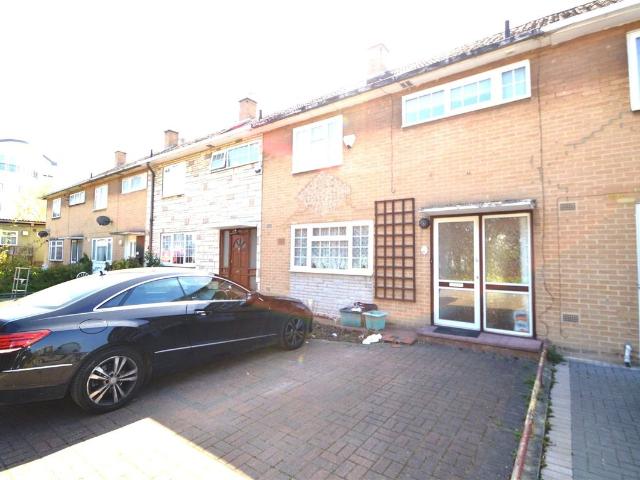 Melfield Gardens, London SE6, 3 bed terraced house to rent, £2,400 pcm | PrimeLocation
