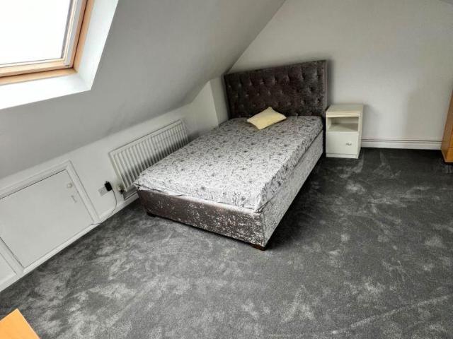 Melfort Road, Thornton Heath CR7 1 bed in a house share to rent £1,000 pcm £231 pw