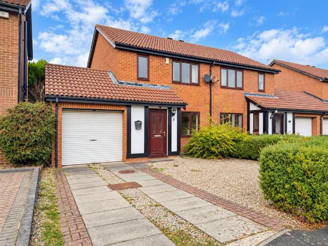 Melford Grove, Ingleby Barwick. 3 bed semi detached house to rent £925 pcm £213 pw