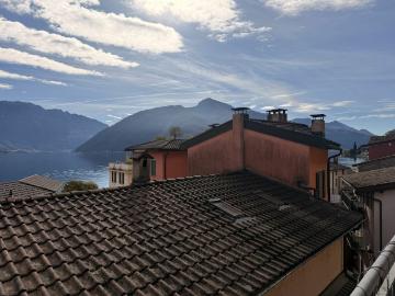 MELIDE · CASA DI NUCLEO RISTRUTTURATA CON VISTA LAGO E CANTINA A VOLTA