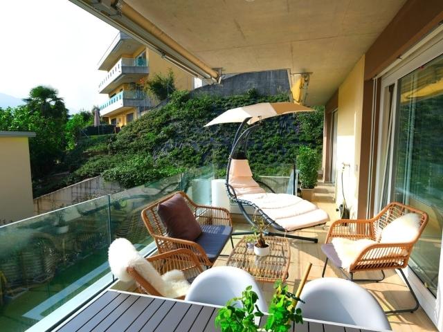 Melide Modernes 4,5 Zimmer Apartment mit teilweisem Seeblick