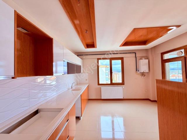 Melikgazi Bahçelievler 3+1 Panoramik Manzaralı Daire