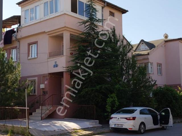 Melikgazi Osmanlı Mahallesinde Geniş Aile Yaşamına Uygun Bina