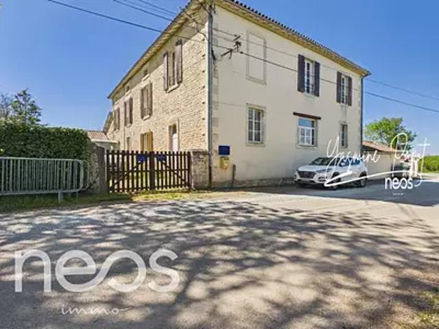 Melle 79500 Achat / Vente maison 18 pièces t18 terrasse