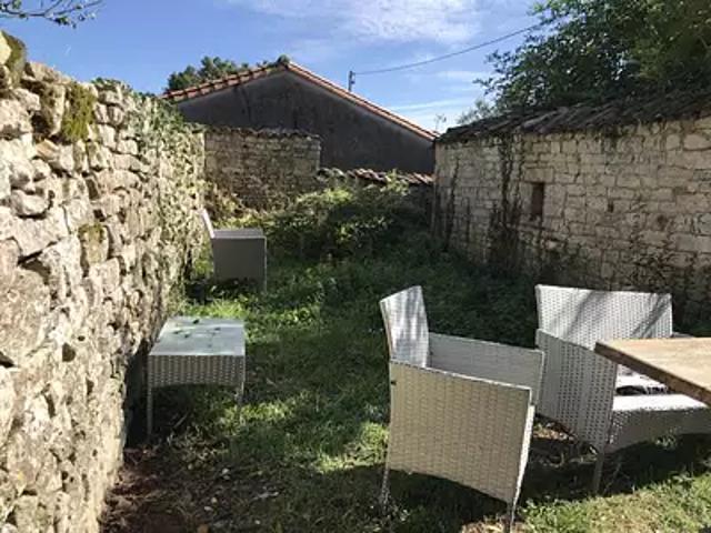 Melle 79500 Achat / Vente maison 5 pièces t5 parking