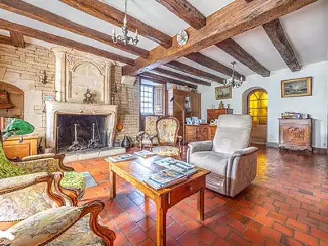 Melle 79500 Achat / Vente maison 6 pièces t6 parking