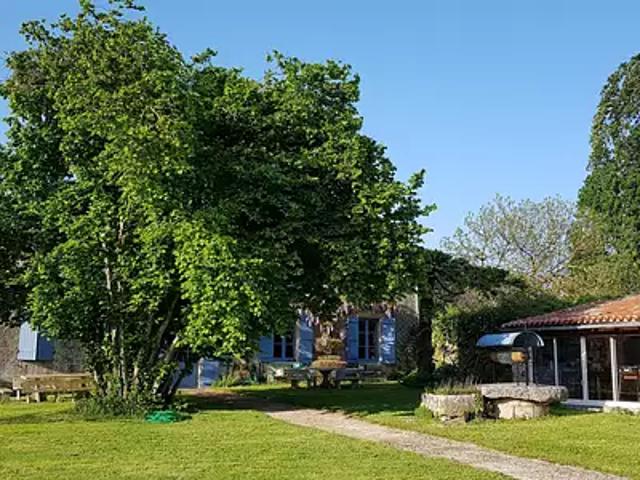 Melleran 79190 Achat / Vente maison 19 pièces t19 terrasse parking