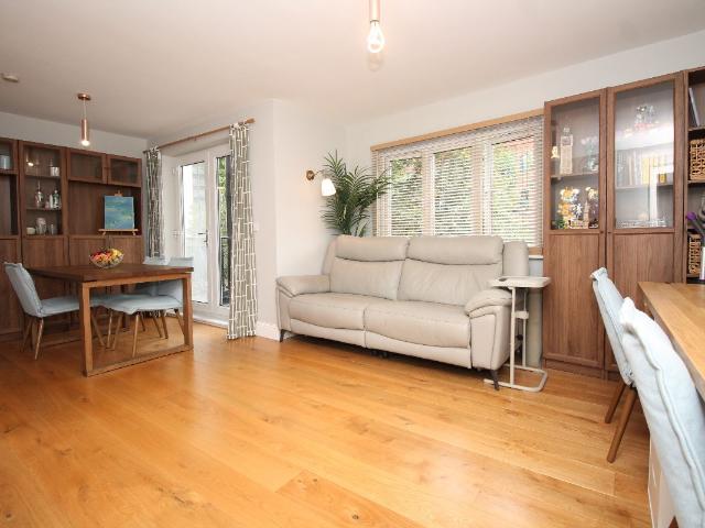 Mellish Street, Millharbour, Canary Wharf E14, 2 bed flat to rent, £2,250 pcm | PrimeLocation