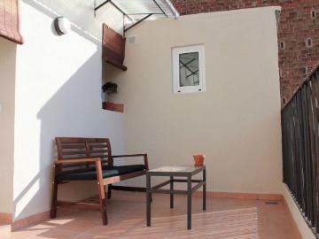 Mellow studio apartment near the Facultat de Medicina