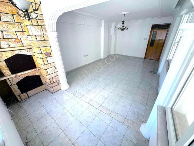 melodi'den Akçay Merkez'de Denize 450mt Ayrı Mutfaklı Ara Kat Ön Cephe Barbekülü 2+1 Daire