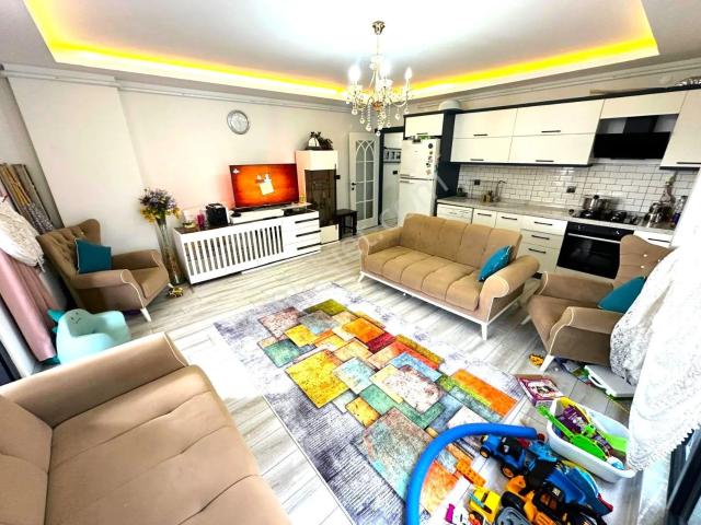 melodi'den Altınkum Merkez'de Denize 300mt Balkonu Mutfaklı Arakat Ön Cephe Yeni 2+1 Daire
