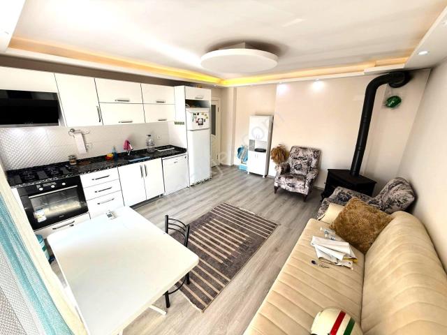 melodi'den Altınkum'da Özel Otopark Alanlı Ön Cephe Arakat Full Eşyalı 1+1 Kiralık Daire