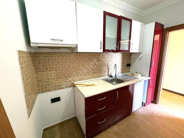 melodi'den Altınoluk'ta Full Deniz Manzaralı Ön Cephe Ayrı Mutfaklı 2+1 Kiralık Daire