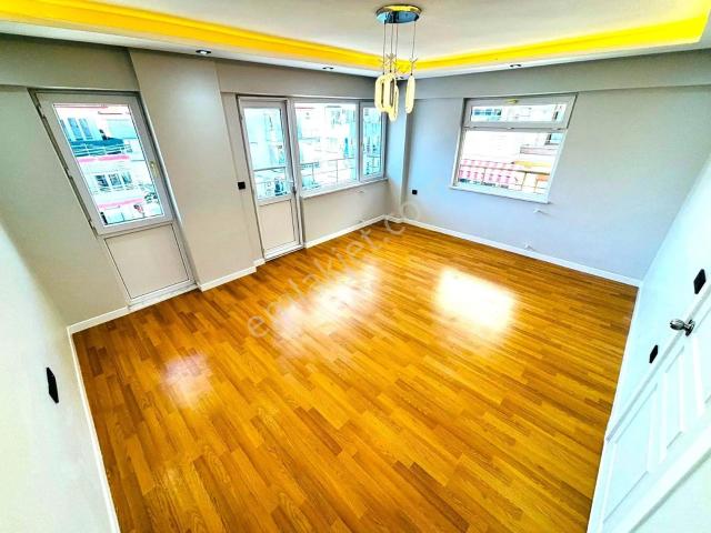 melodi'den Sarıkız'da Deniz Manzaralı Ön Cephe Ayrı Mutfaklı Full Tasarım 2+1 Daire