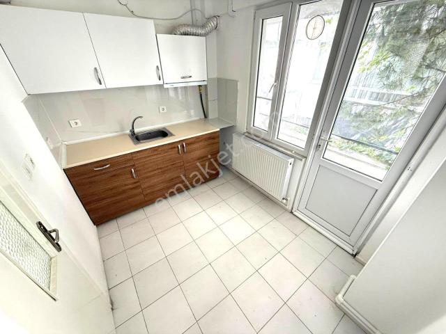 Melodi'den Sarıkız'da Denize Yakın Arakat Doğalgazlı Kiralık 2+1 Ev
