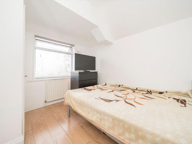 Melrose Avenue, Willesden Green, NW2, London