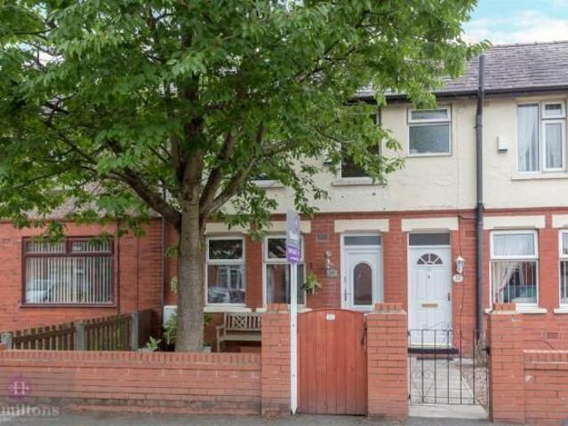 Melrose Avenue WN7, 2 bed property to rent, £950 pcm | PrimeLocation