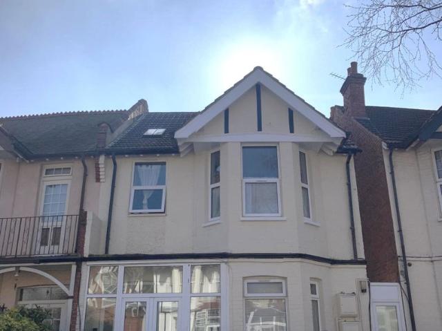 Melrose Avenue, London SW16, Studio to rent, £1,200 pcm | PrimeLocation