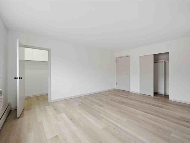 Melrose Apartments 2 Bedroom Apartment for Rent at 210 W Cheltenham Ave, Philadelphia, PA 19126 Oak Lane East Oak Lane