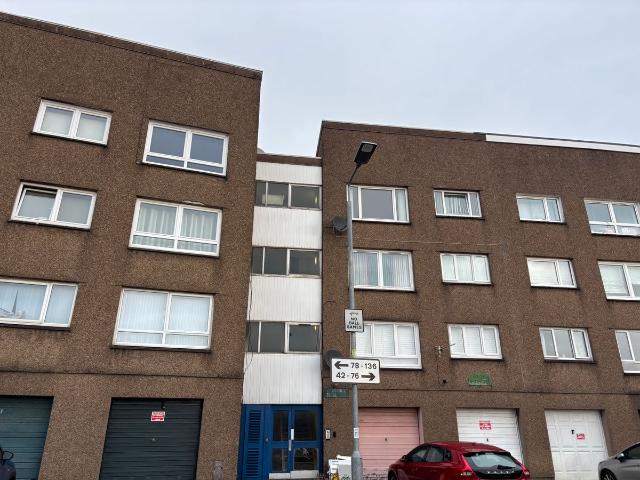 Melrose Road, Glasgow G67, 2 bed flat to rent, £795 pcm | PrimeLocation