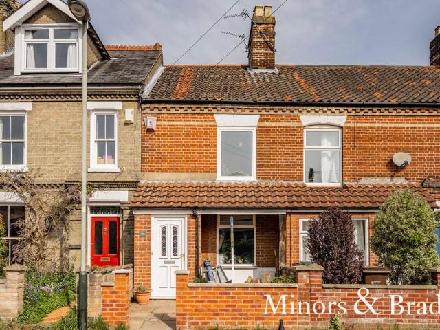 Melrose Road, Norwich, NR4 2 bed terraced house to rent £1,400 pcm £323 pw