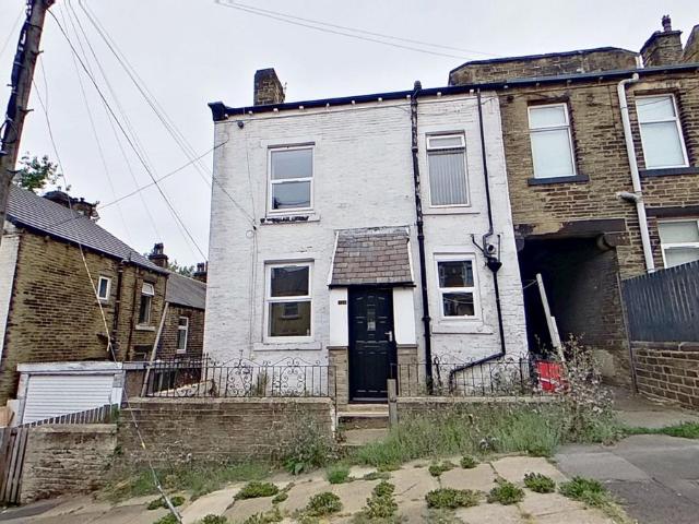 Melrose Street, Great Horton, Bradford BD7, 2 bed terraced house to rent, £700 pcm | PrimeLocation