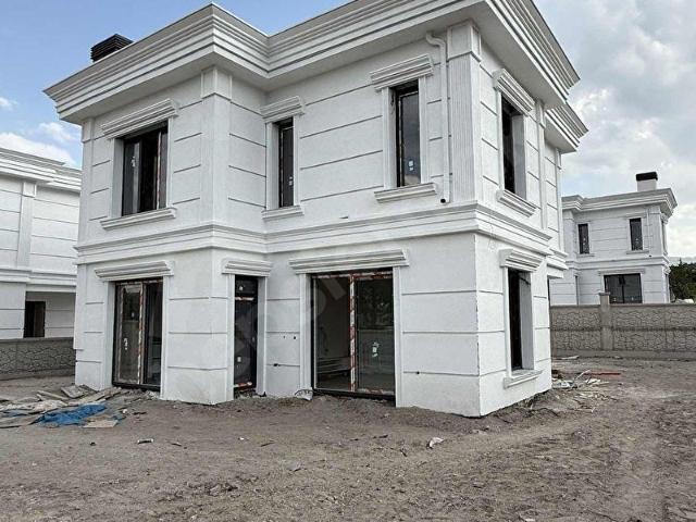 MEPA GROUP LOTTA CADDE PROJESİ İLE 580M2 ARSA 5.5+1 VİLLA