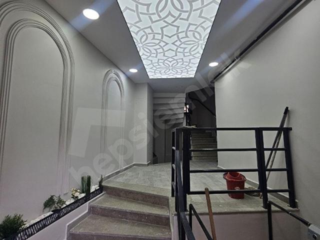 MERT EMLAK'TAN ÇİFTLİKÖNÜ'NDE SATILIK SIFIR 2+1 DAİRE